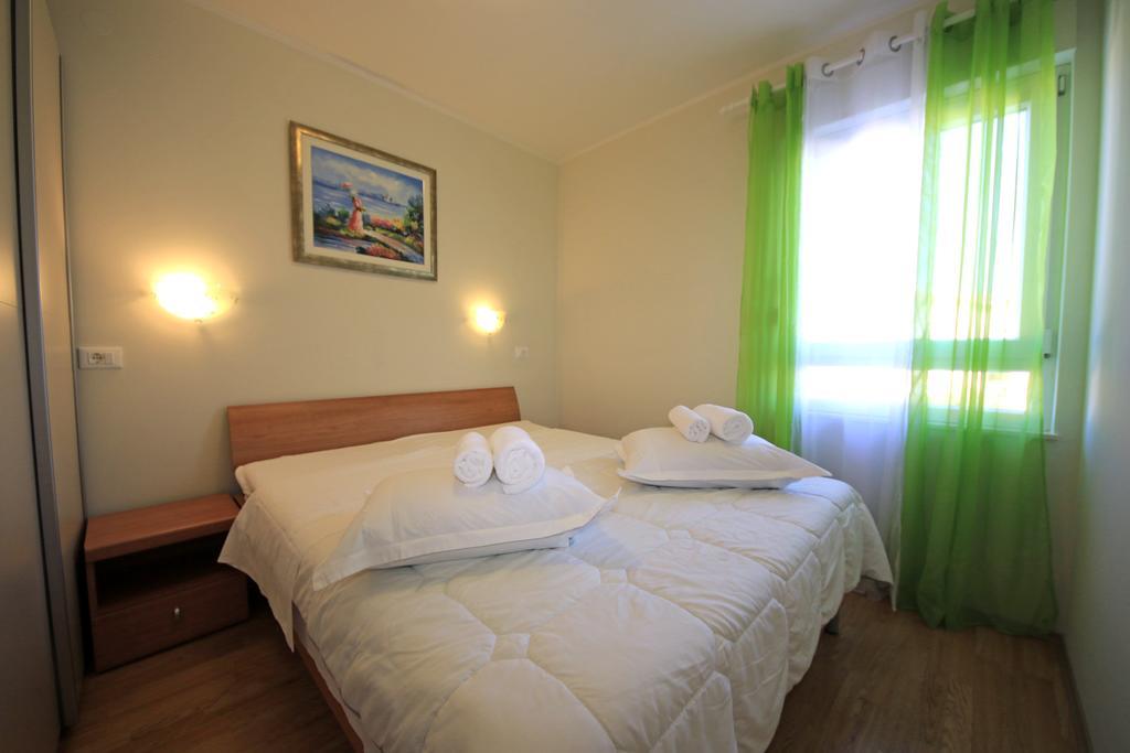 Apartments Superba ブロダリツァ エクステリア 写真